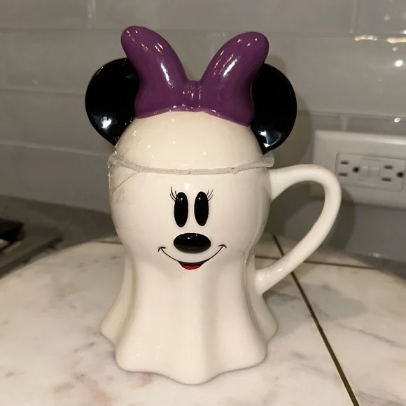 ✨NWT✨ Disney Minnie Mouse Spooky Ghost White Ceramic Mug with Lid Topper - Picture 2 of 6
